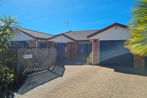 Photo of property in 10 Angel Way, Stanmore Bay, Whangaparaoa, 0932