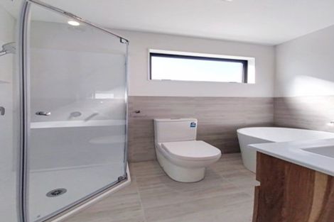 Photo of property in 10/116 Colwill Road, Massey, Auckland, 0614