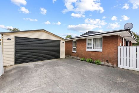 Photo of property in 21 La Perouse Place, Northcote, Christchurch, 8052