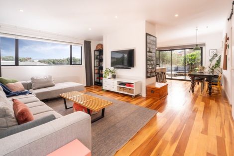 Photo of property in 13 Elphinstone Avenue, Strathmore Park, Wellington, 6022