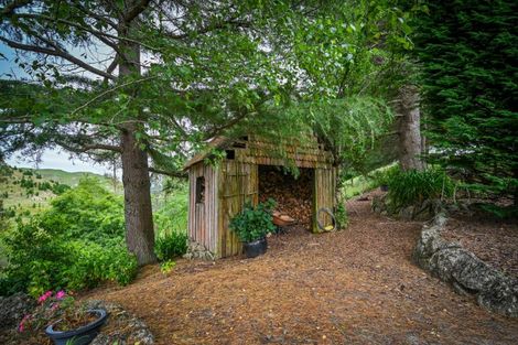 Photo of property in 1544 Kahuranaki Road, Kahuranaki, Havelock North, 4295