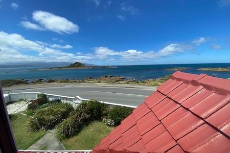 Photo of property in 336 The Esplanade, Island Bay, Wellington, 6023
