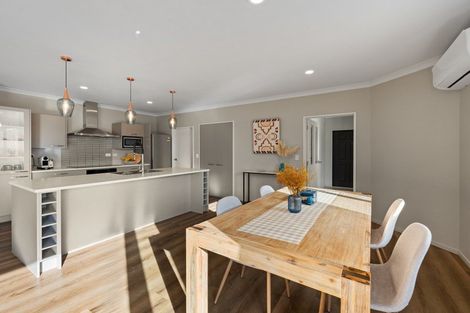 Photo of property in 48 Magellan Rise, Flagstaff, Hamilton, 3210