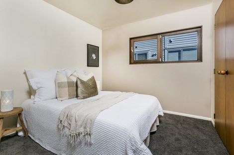 Photo of property in 1/25 Hythe Terrace, Mairangi Bay, Auckland, 0630