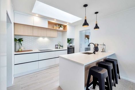 Photo of property in 1/52 Makora Road, Massey, Auckland, 0614