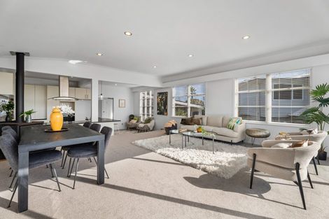 Photo of property in 90 Sandspit Road, Shelly Park, Auckland, 2014