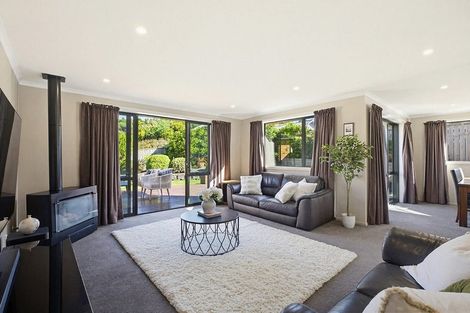 Photo of property in 44 Kahurangi Heights, Aotea, Porirua, 5024