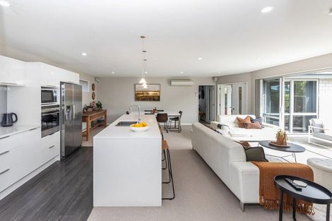 Photo of property in 71 Rannoch Drive, Broomfield, Christchurch, 8042