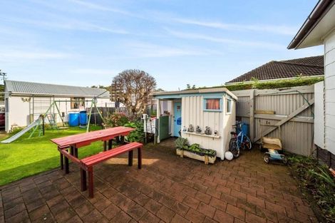 Photo of property in 45 Reid Avenue, Hawera, 4610