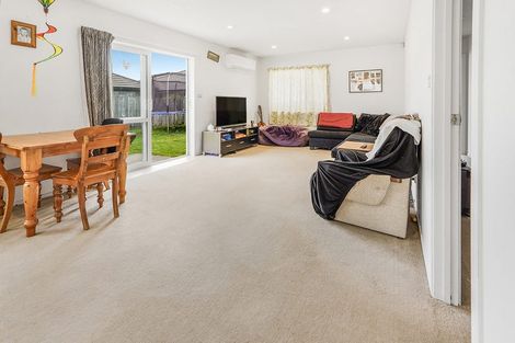 Photo of property in 2 Etna Way, Dinsdale, Hamilton, 3204