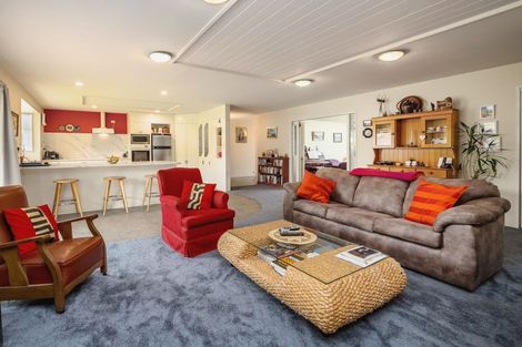 Photo of property in 15 Wood Street, Greytown, 5712