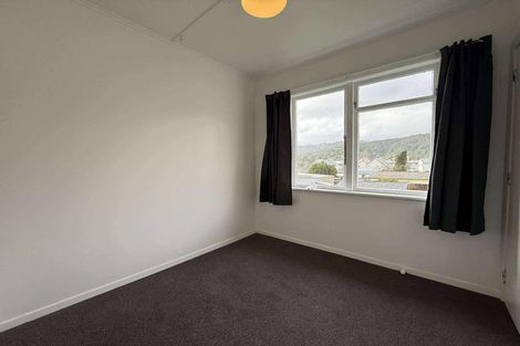 Photo of property in 9 Wainhouse Street, Stokes Valley, Lower Hutt, 5019