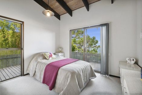 Photo of property in 132 Aeroview Drive, Beach Haven, Auckland, 0626