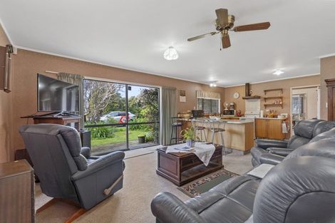 Photo of property in 3 The Avenue, Paraparaumu Beach, Paraparaumu, 5032
