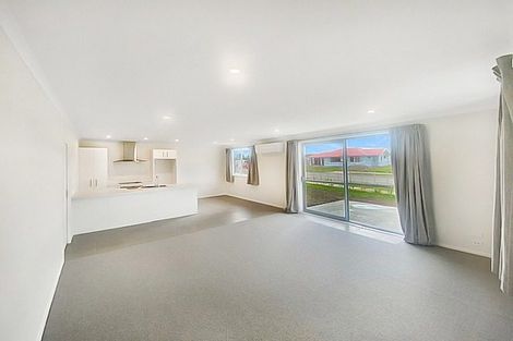 Photo of property in 2 Kereru Street, Marton, 4710