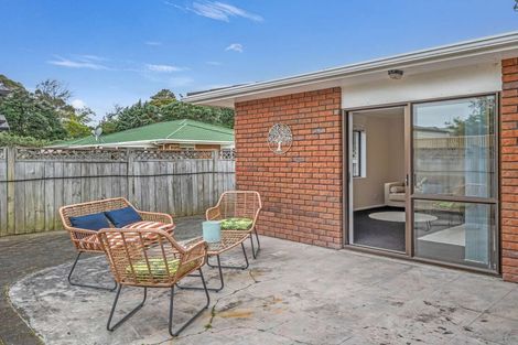 Photo of property in 1 Loader Place, Tawhero, Whanganui, 4501