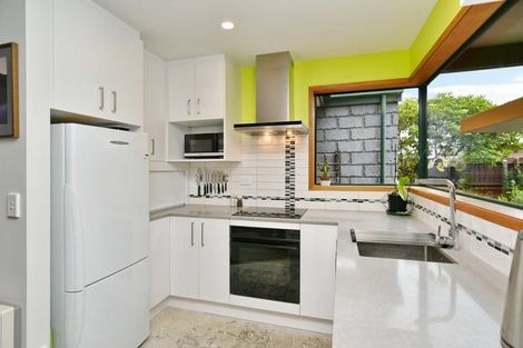 Photo of property in 5 Winters Road, Redwood, Christchurch, 8051