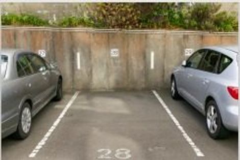 Photo of property in Hobson Court Flats, 11/70u Hobson Street, Thorndon, Wellington, 6011