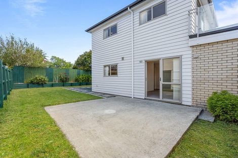 Photo of property in 12 Merlot Way, Te Atatu South, Auckland, 0610