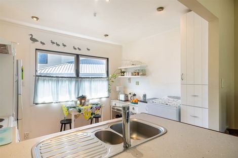 Photo of property in 1/239 Lake Road, Northcote, Auckland, 0627