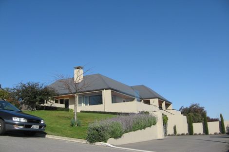 Photo of property in 15 Overdale Drive, Cashmere, Christchurch, 8022
