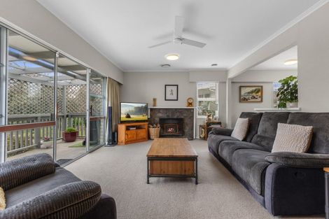 Photo of property in 10 Mountbatten Place, Te Puke, 3119