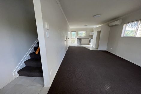 Photo of property in 15/94 Glengarry Road, Glen Eden, Auckland, 0602