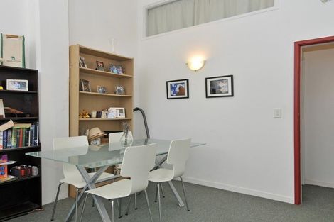 Photo of property in Aulsebrooks Apartments, 1/178 Wakefield Street, Te Aro, Wellington, 6011