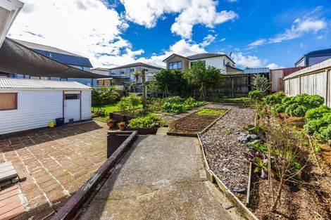 Photo of property in 64a Kautami Avenue, Papatoetoe, Auckland, 2025