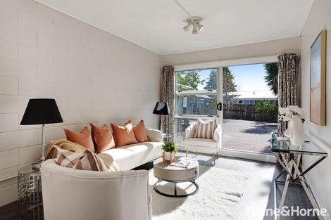 Photo of property in 2/90 Rosier Road, Glen Eden, Auckland, 0602