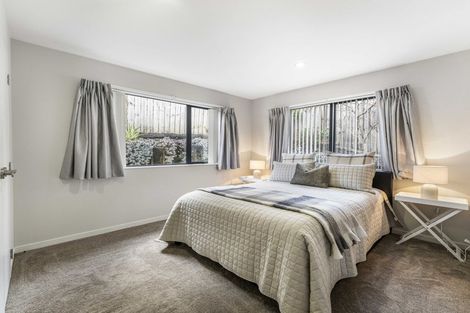 Photo of property in 31 Aldon Lane, The Gardens, Auckland, 2105