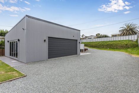 Photo of property in 116 Seaview Road, Paraparaumu Beach, Paraparaumu, 5032