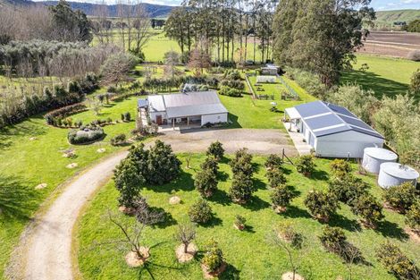 Photo of property in 394 Kaiwhaiki Road, Kaiwhaiki, Whanganui, 4575