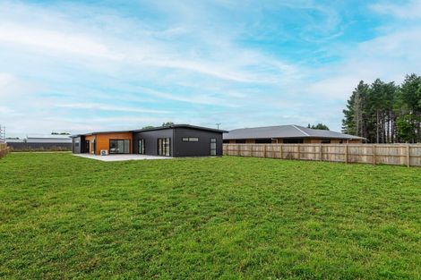 Photo of property in 8 Miles Lane, Carterton, 5713