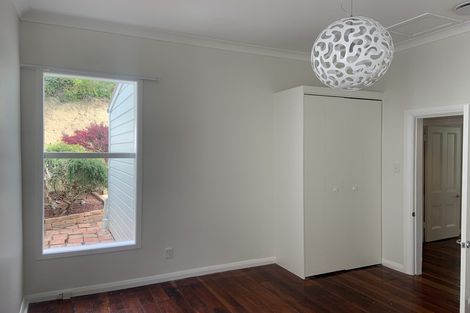 Photo of property in 24 Derwent Street, Island Bay, Wellington, 6023