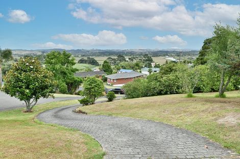 Photo of property in 30 Hand Road, Helensville, 0800