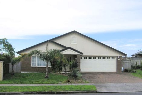 Photo of property in 4 Delmont Close, East Tamaki Heights, Auckland, 2016