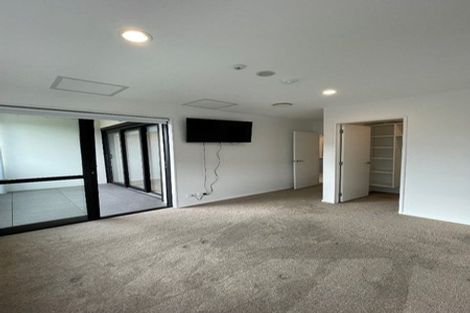 Photo of property in Apollo Apartments, 103/46 Rosedale Road, Rosedale, Auckland, 0632
