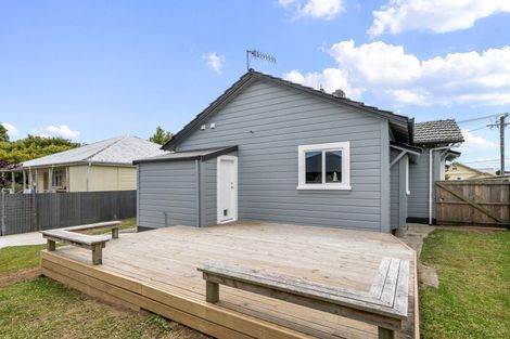 Photo of property in 21 Victoria Street, Levin, 5510