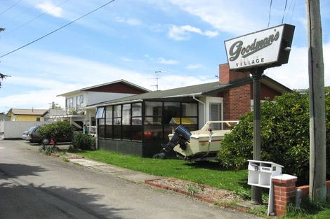Photo of property in 102 Parkers Road, Tahunanui, Nelson, 7011