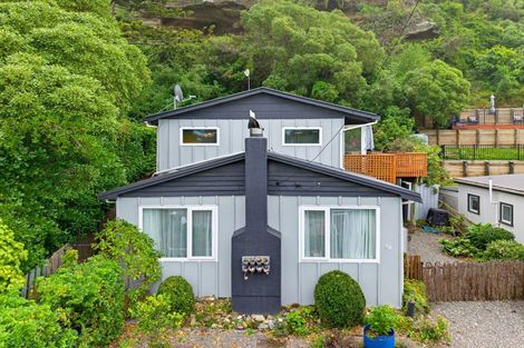 Photo of property in 42 Moody Street, Gore Bay, Cheviot, 7383