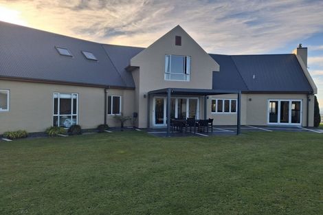 Photo of property in 253 Ngahere Park Road, Turitea, Palmerston North, 4472