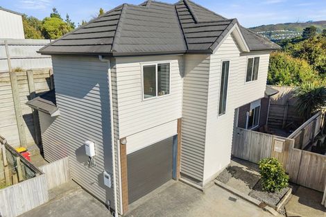 Photo of property in 8/16 Black Rock Road, Newlands, Wellington, 6037