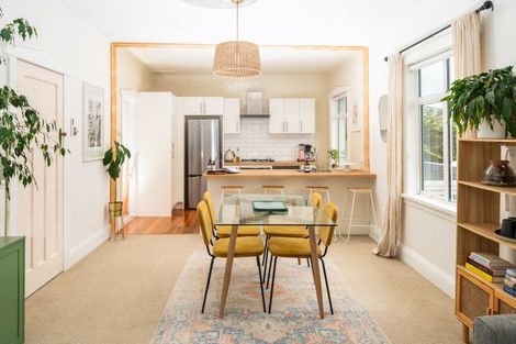 Photo of property in 2/11 Retter Street, Paparangi, Wellington, 6037