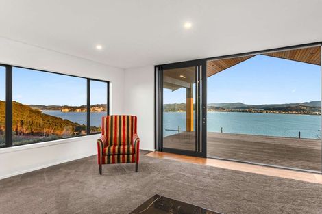 Photo of property in 4 Harbour Lights Terrace, Whitianga, 3592