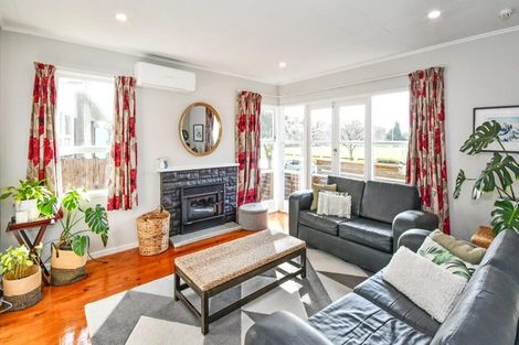 Photo of property in 31 Gossamer Drive, Pakuranga Heights, Auckland, 2010