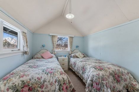 Photo of property in 1 Alexandra Terrace, Lake Tekapo, 7999