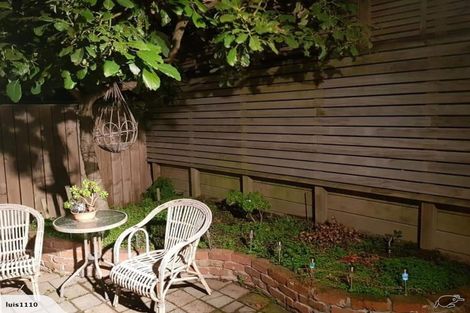 Photo of property in 27 Douglas Street, Mount Cook, Wellington, 6021