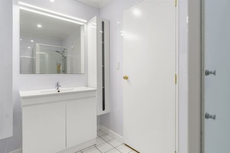 Photo of property in 310b Oceanbeach Road, Mount Maunganui, 3116