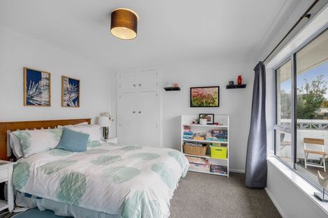 Photo of property in 42 Waratah Street, Avondale, Christchurch, 8061